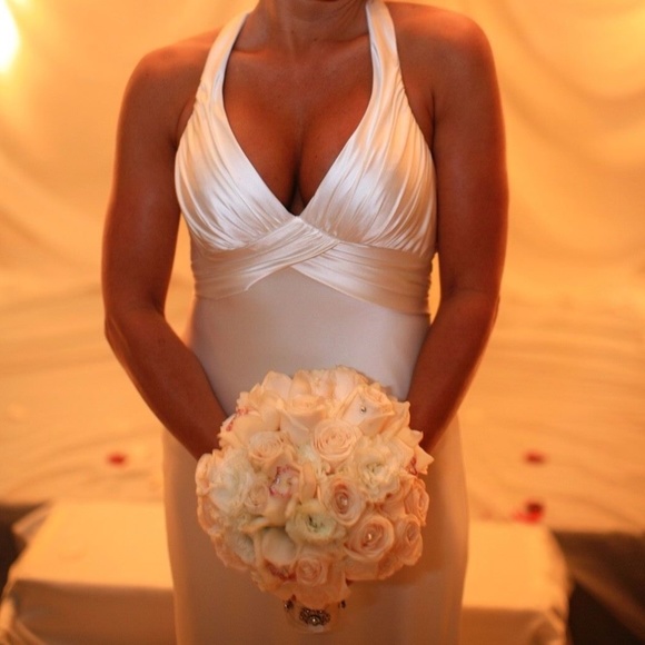 AMY MICHELSON IVORY WHITE SILK OR SATIN WEDDING DRESS SIZE US 6 - Picture 4 of 13